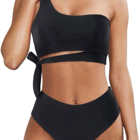 One-Shoulder Black Bikini Set - Picture 1 of 5